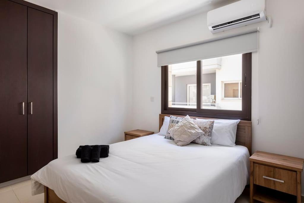 Epicurian Residence Nikosia Bagian luar foto