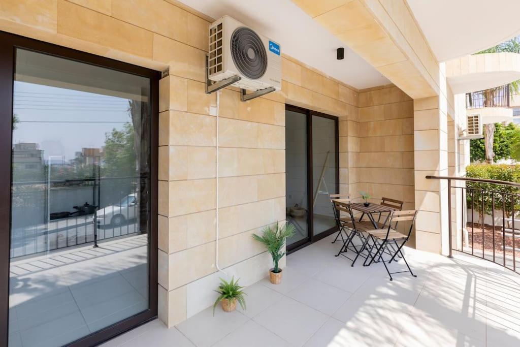 Epicurian Residence Nikosia Bagian luar foto