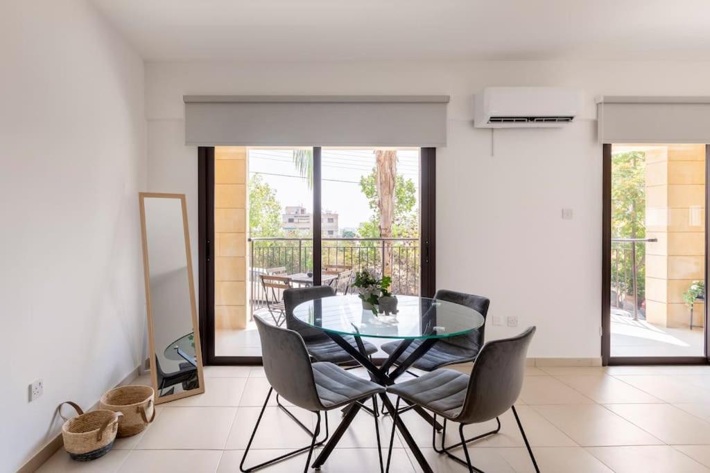 Epicurian Residence Nikosia Bagian luar foto